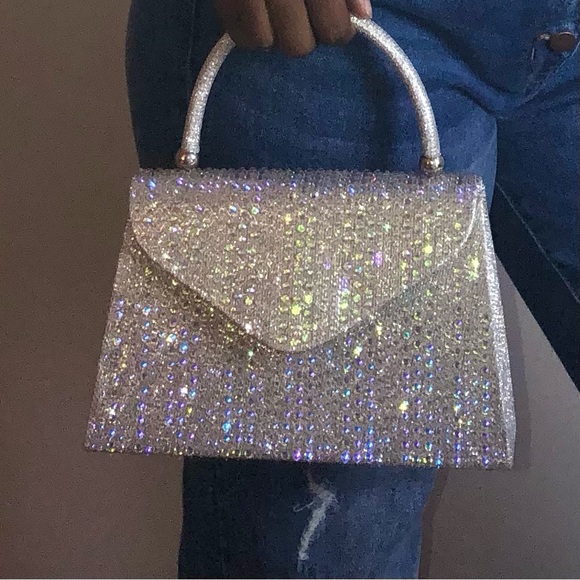 🤍💎Aurora Rhinestone Tote & Crossbody💎🤍 - Picture 4 of 10